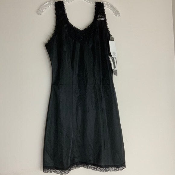 Kathy Ireland Intimate Full Slip Lace Details - Picture 7 of 9